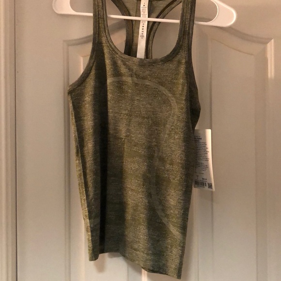lululemon athletica Tops - Lululemon racer back tank